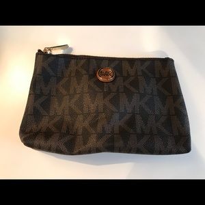 Michael kors brown pouch!